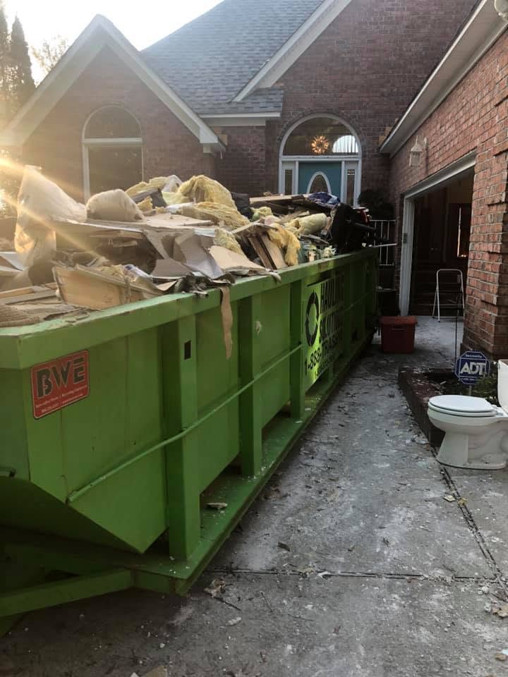 Hoarding Cleanup in Oak Lawn, IL - HydroForce Cleaning and Restoration